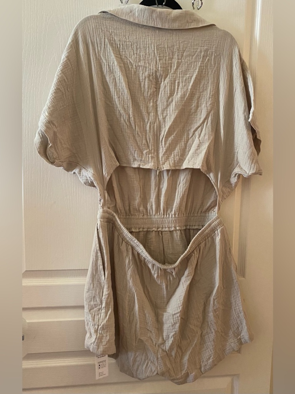 nwt CUPSHE 100% Cotton Drawstring Plunging V-Neck Romper in Neutral - XL - Picture 4 of 13